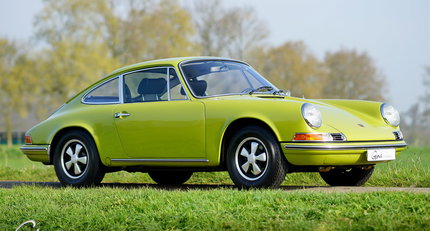 porsche-911-t-1969-6828-goldgrun-62165-golden-green-01.jpg