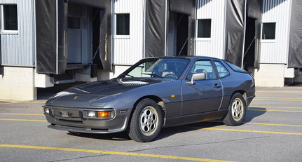 1990 Porsche 924 - S porsche924s_01.jpg