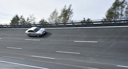 Geschwindigkeits- Weltrekord im Audi: 364,6 km/h powered by Biogas Geschwindigkeits- Weltrekord im Audi: 364,6 km/h powered by Biogas