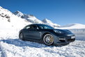 Porsche Panamera Turbo: Schweizer Passkontrolle