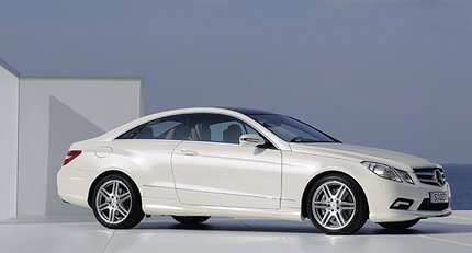 2009 Mercedes-Benz E-Class Coupé 2009 Mercedes-Benz E-Class Coupé