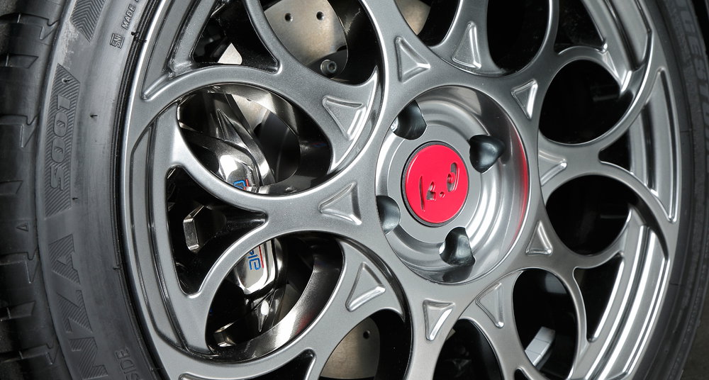 Ken Okuyama Design Kode9: Enzo designer's lightweight sports car