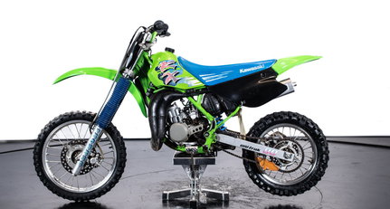1992 Kawasaki KX 80 2ab3ab59697f1843bea178ffb22ac14e.jpeg