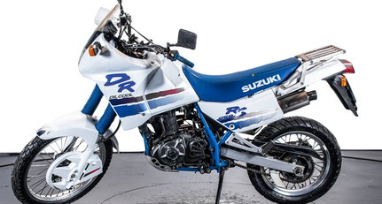 1992 Suzuki DR650 Paris-Dakar 8c587968529cf6adce67e94a3a35e568.jpeg
