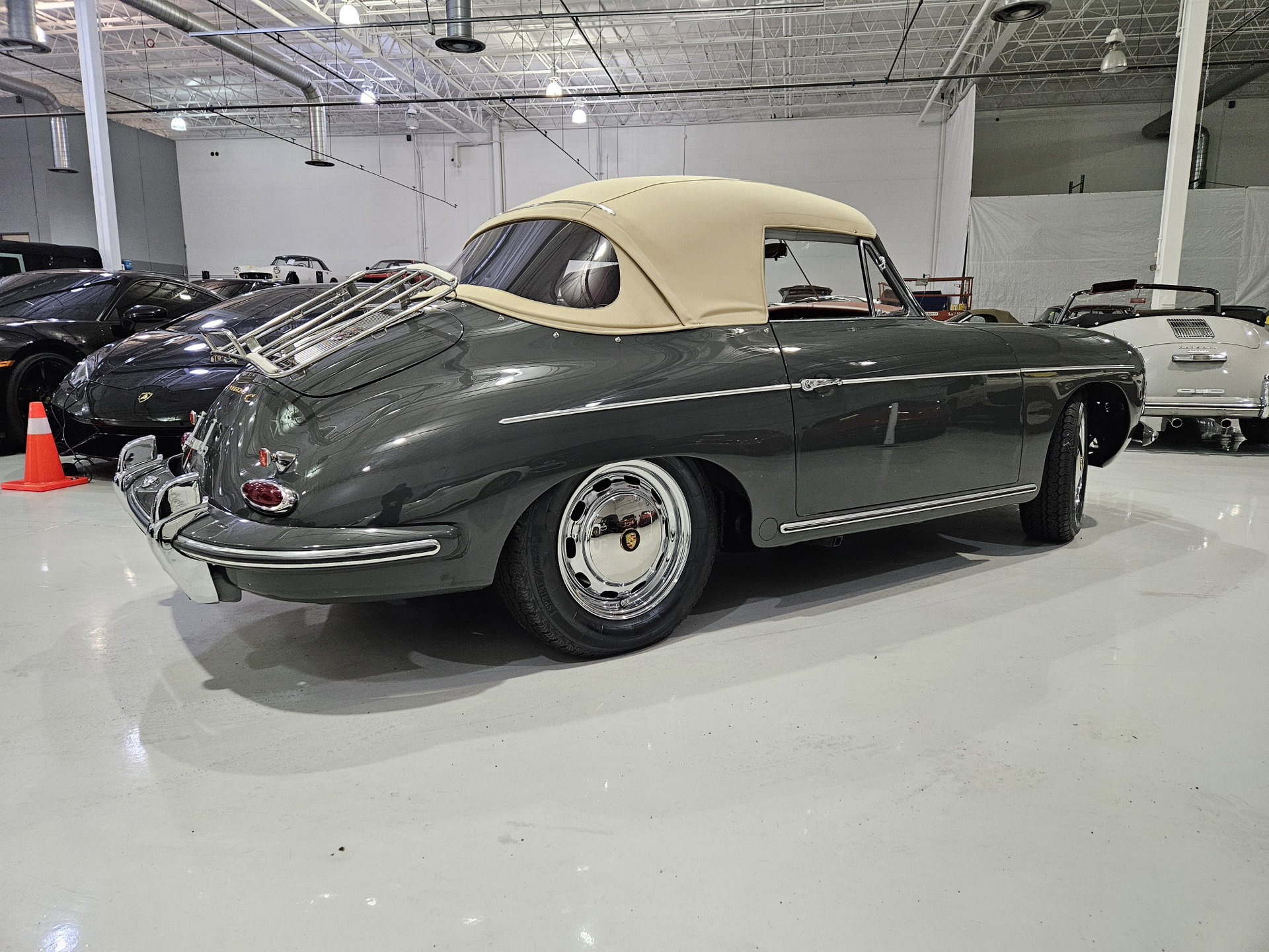 1965 Porsche 356 - C 1600 Reutter Cabriolet Rare Factory Option, Electric Sunroof, foto 5