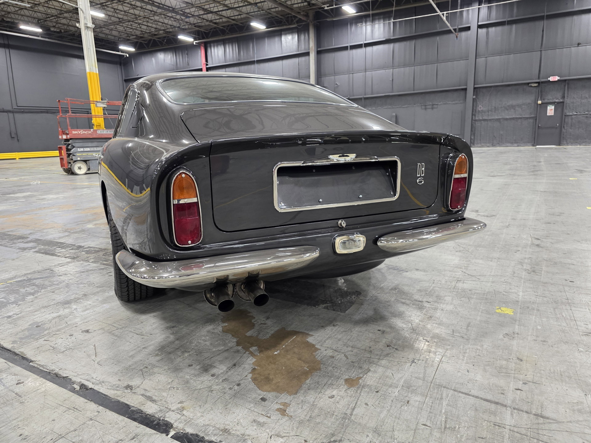 1966 Aston Martin DB6 - Vantage Superleggera, foto 10