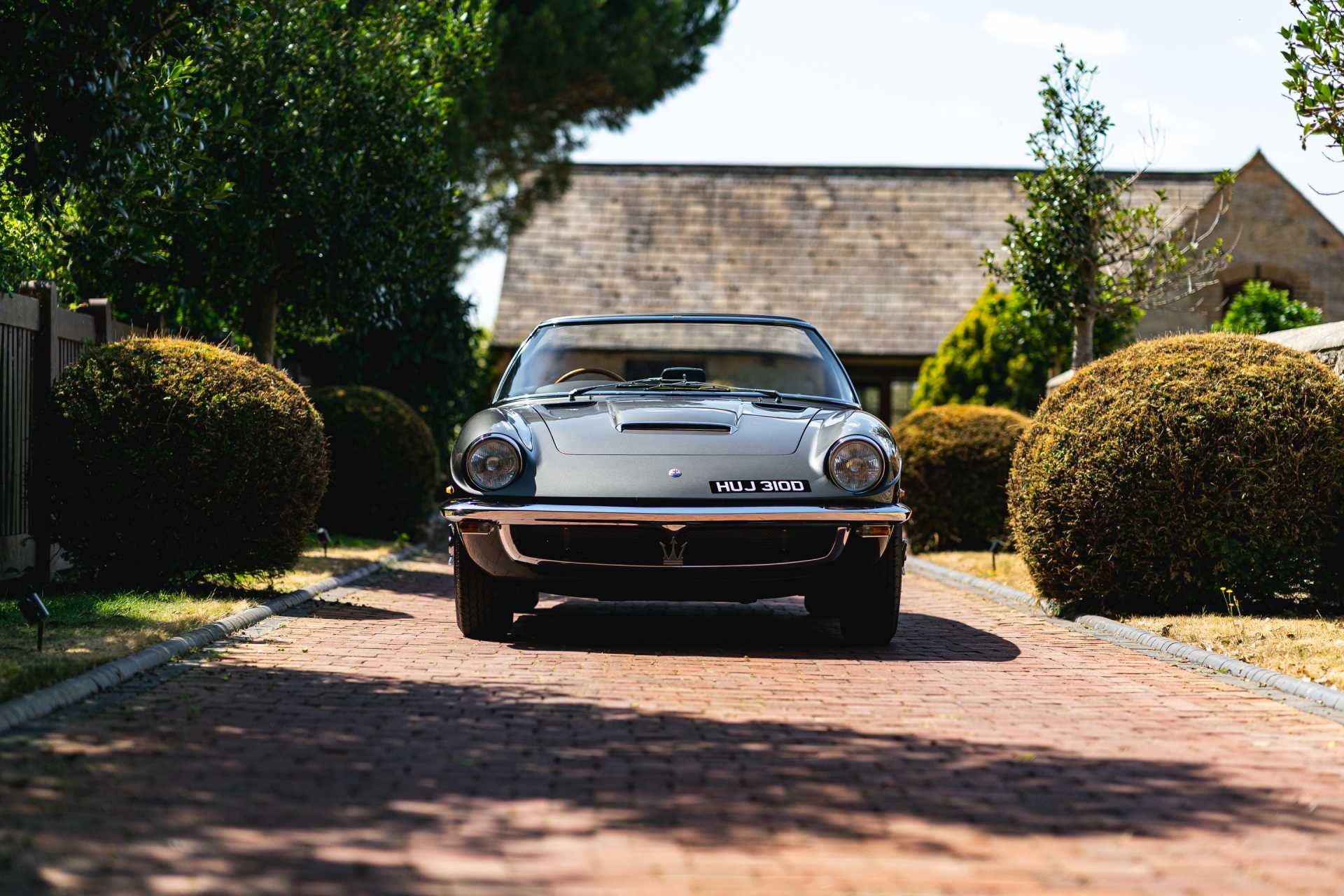 1966 Maserati Mistral - Spyder | RHD & RARE FACTORY HARDTOP, foto 2