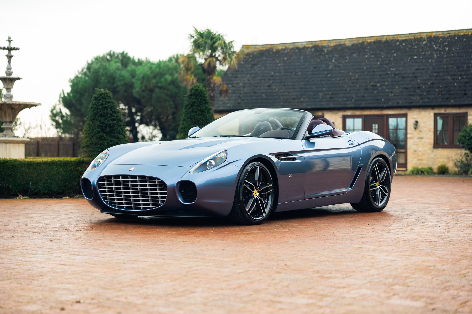 This manual Ferrari 599 GTZ S Nibbio Spider by Zagato is the