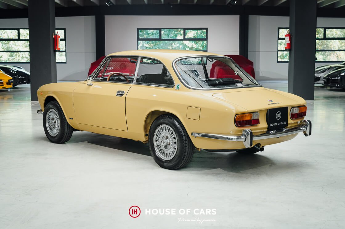 1972 Alfa Romeo Bertone - 2000 GT Veloce - Restored - Giallo Piper, foto 9
