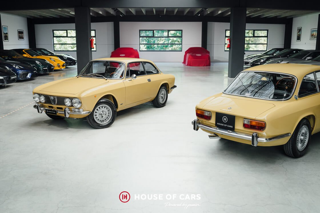 1972 Alfa Romeo Giulia - 2000 GT Veloce Bertone - Restored - Giallo Piper, foto 1