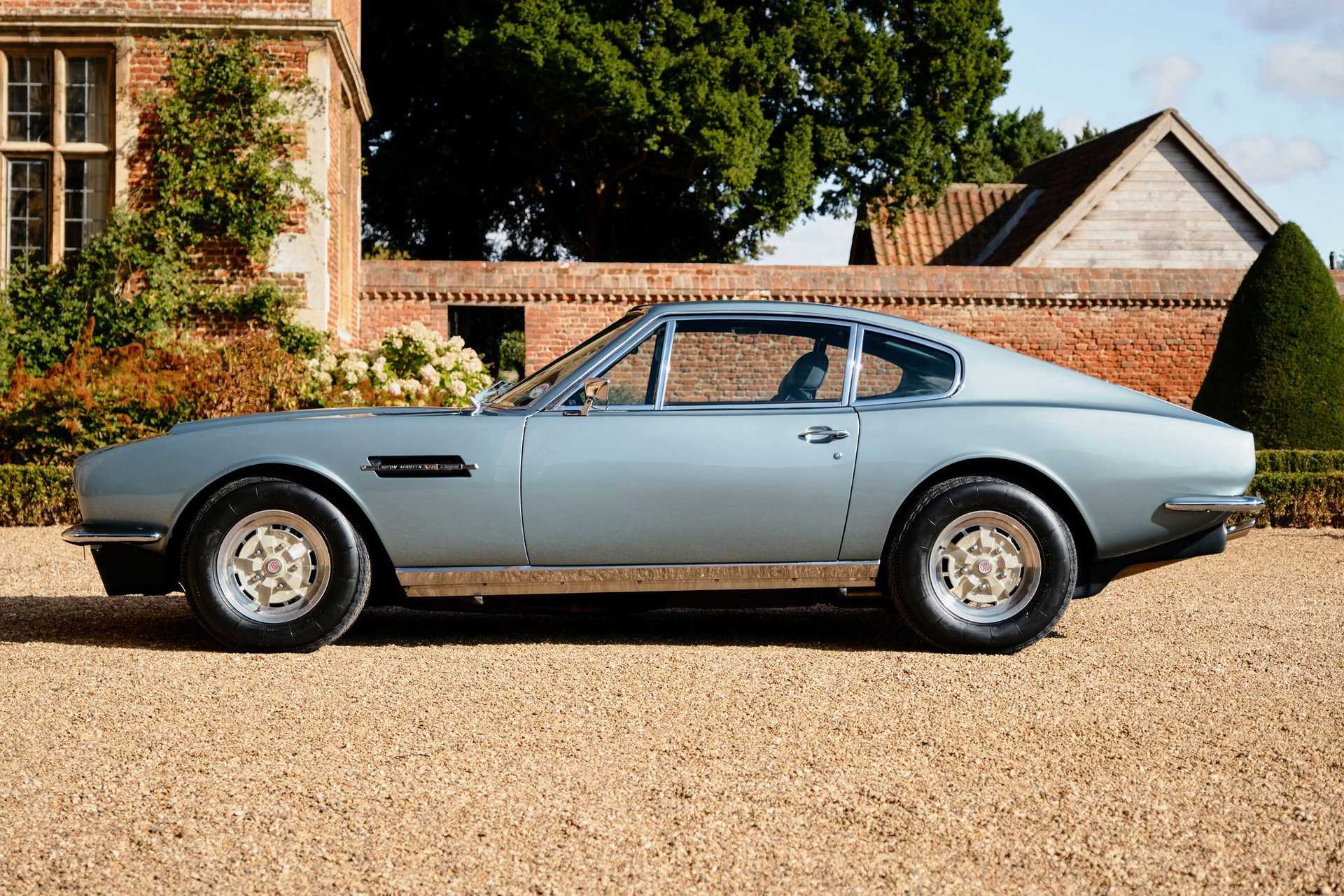 1970 Aston Martin DBS - V8, foto 2
