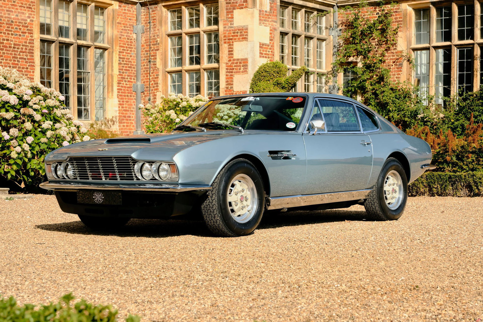 1970 Aston Martin DBS - V8, foto 1