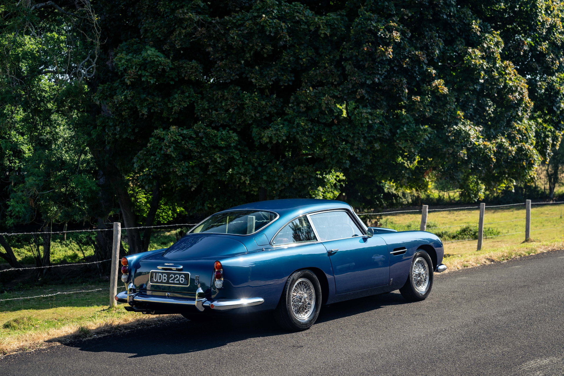 1964 Aston Martin DB5 - DB5 Saloon - Original Sierra Blue, foto 4