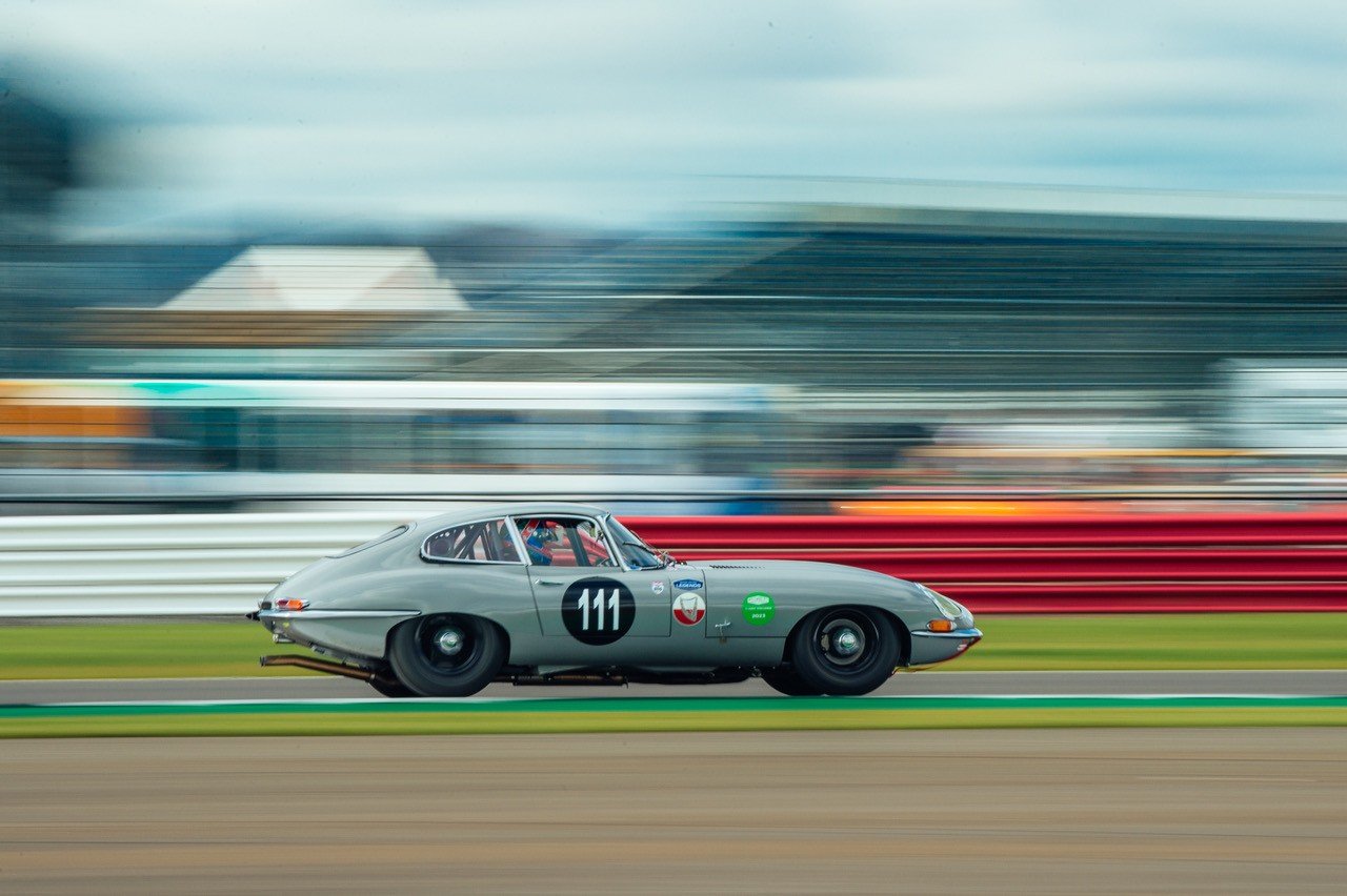 1962 Jaguar E-Type SI - RACE WINNING 1962 JAGUAR E-TYPE SERIES 1 FHC, PRE 63 RACE CAR CURRENT FIA PAPERS, foto 4
