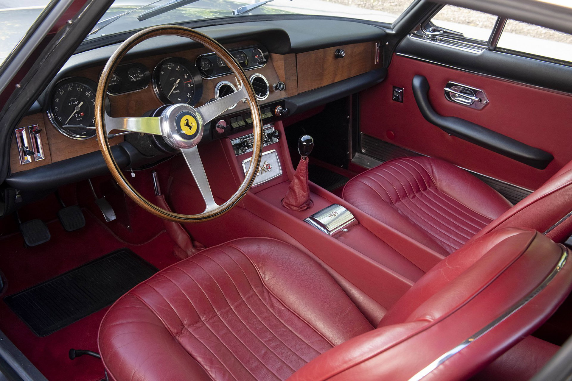1965 Ferrari 330 - Ferrari 330 GT 2+2 Series I ‘Interim’ 1 of 124 cars built, foto 9