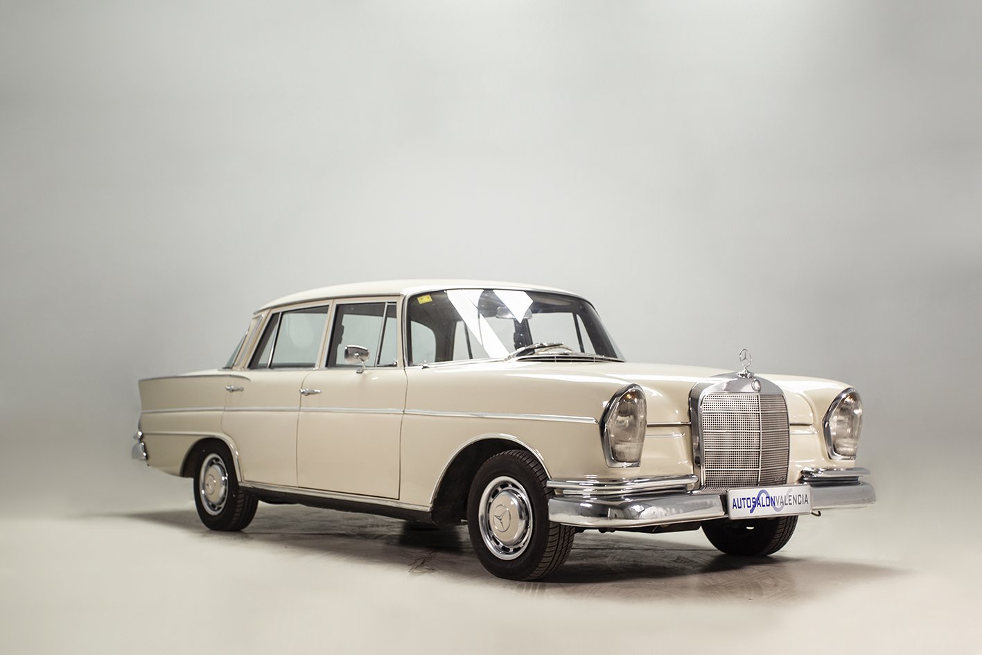 1965 Mercedes-Benz S-Class - Mercedes-Benz 220 Sb (W111) de 1965, foto 4