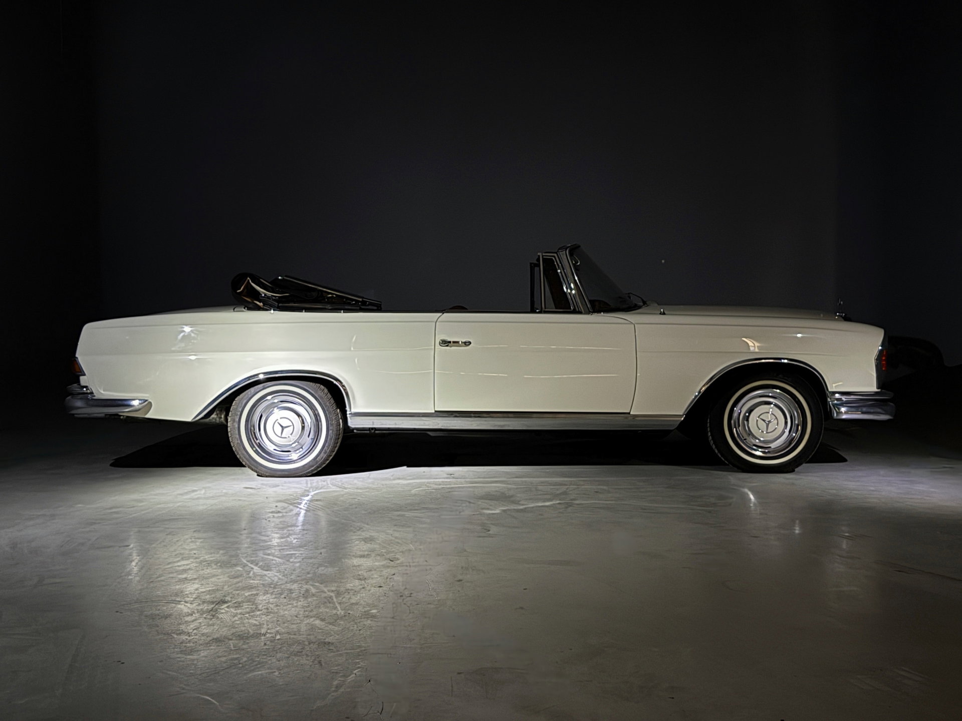 1965 Mercedes-Benz S-Class W111/112 - 1966 Mercedes-Benz 250 SE Cabrio W 111., foto 1