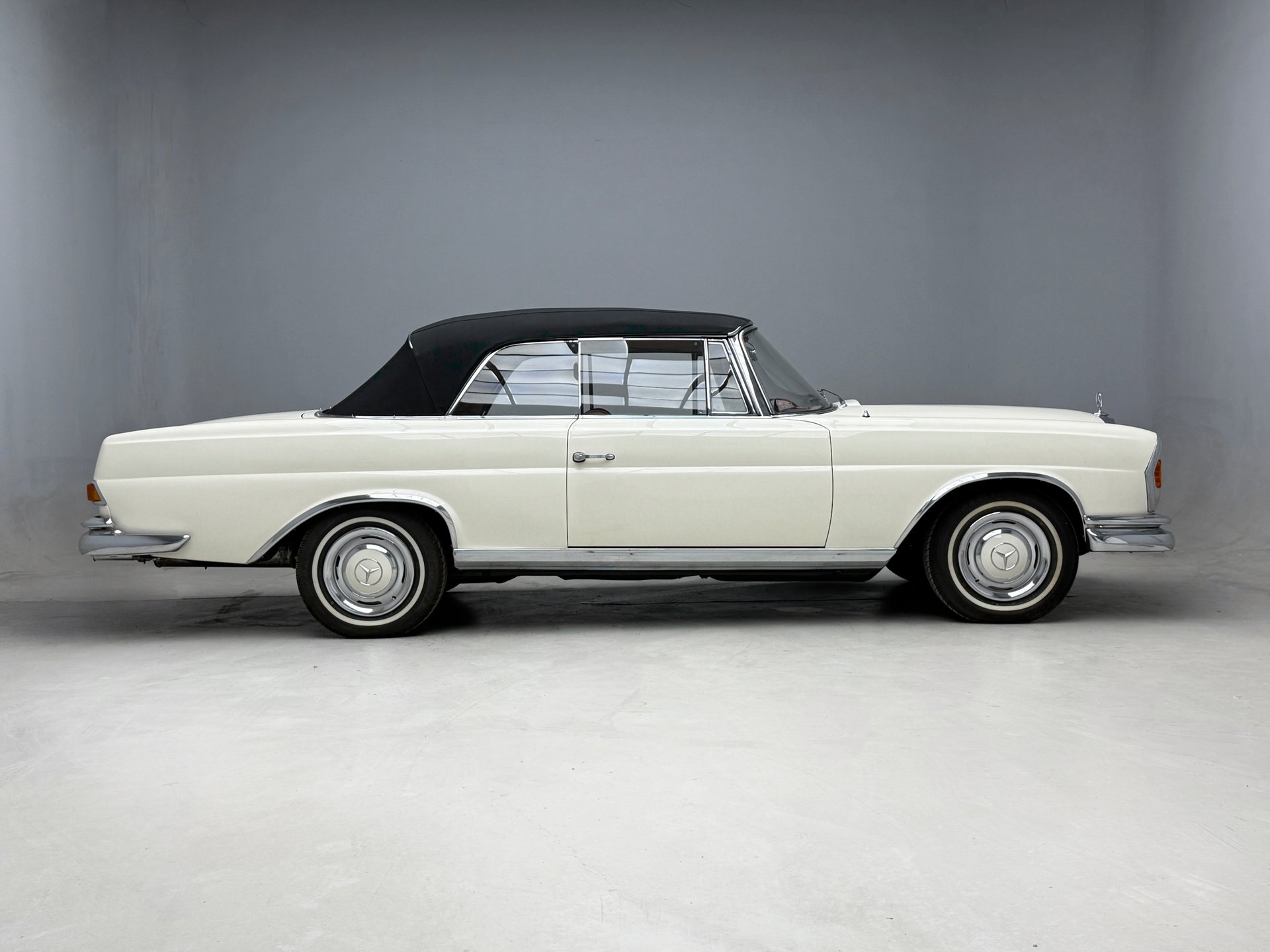 1965 Mercedes-Benz S-Class W111/112 - 1966 Mercedes-Benz 250 SE Cabrio W 111., foto 4