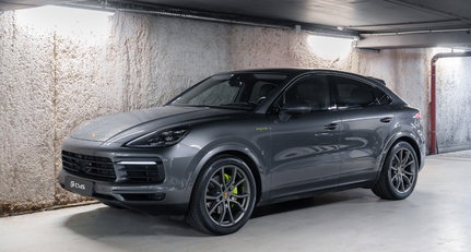 Porsche Cayenne (2002 - )