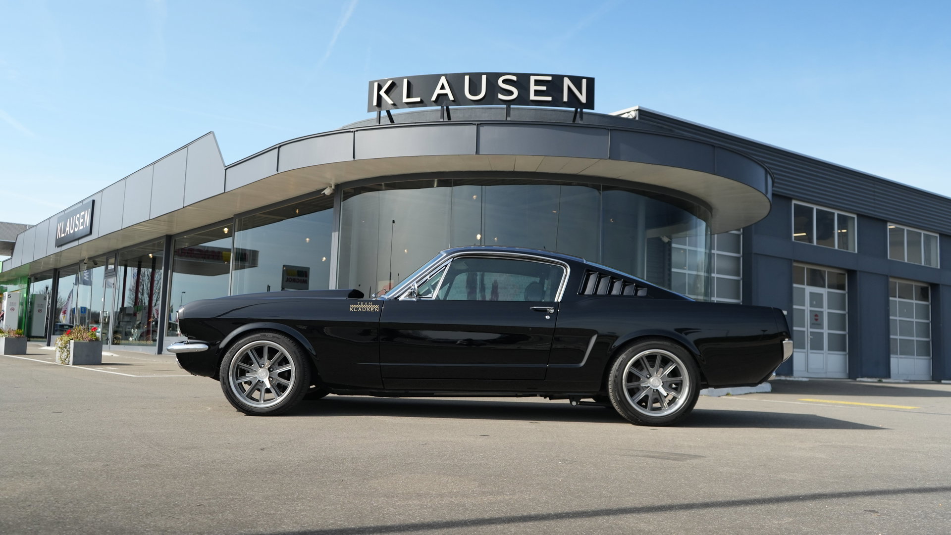1966 Ford Mustang - Fastback Restomod, foto 2