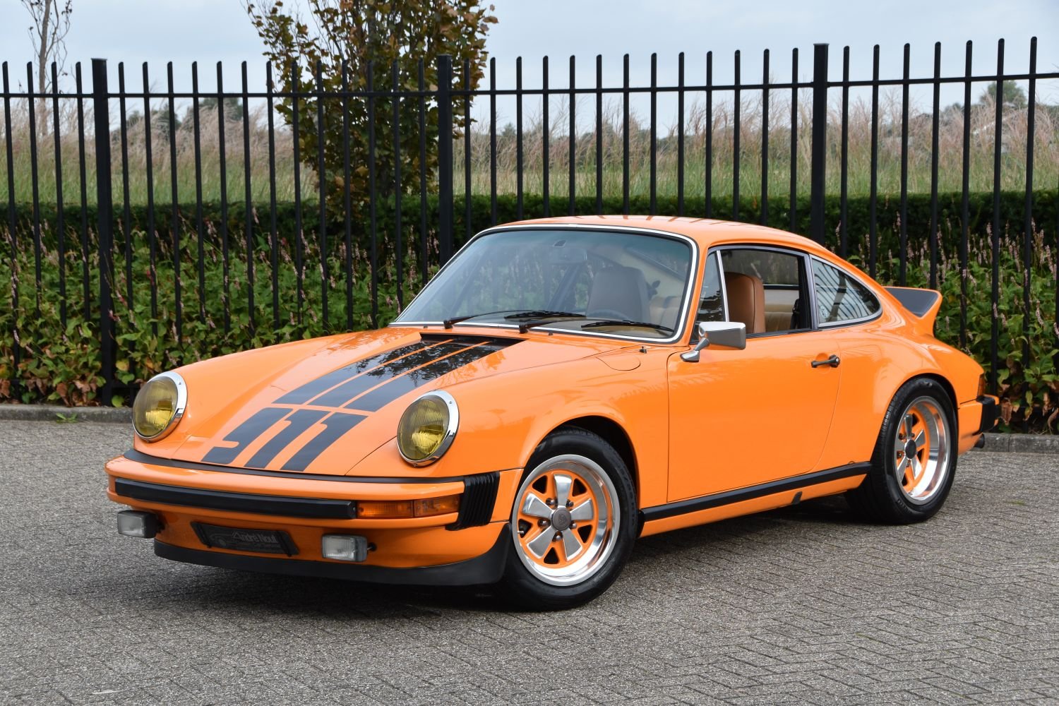 141688-1131469-car-20261007_130739-001img004porsche_911_2.7_carrera_coupe.jpg
