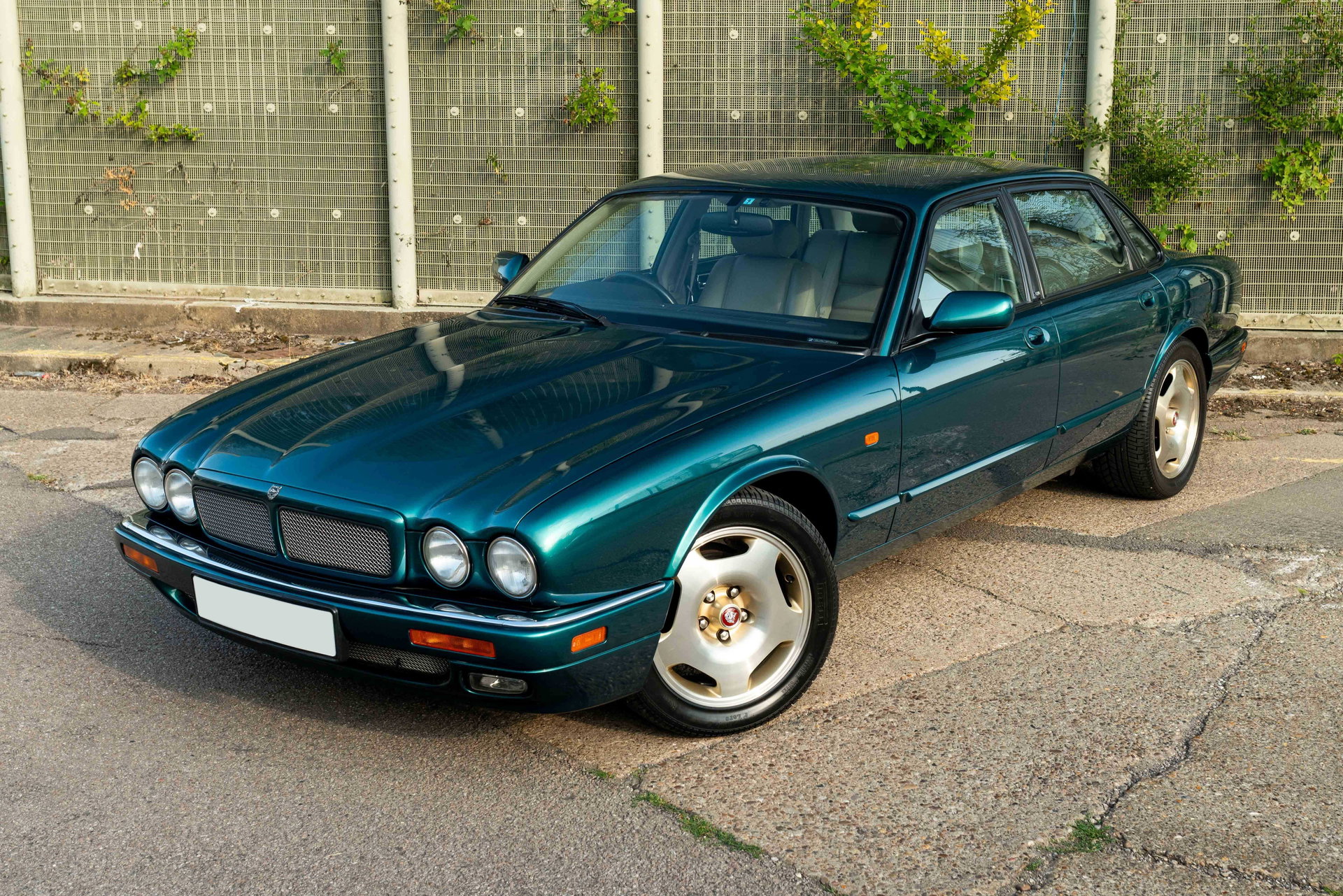1997 Jaguar X300 - XJR, foto 2
