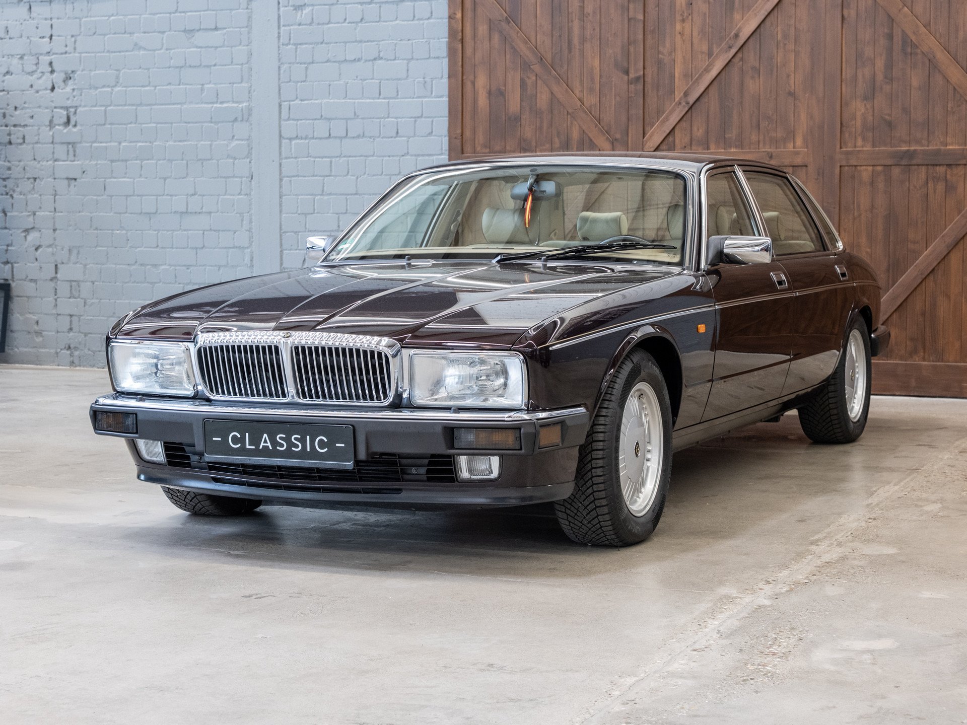 1994 Daimler Double Six - Majestic LWB 6.0 ltr. (X81), foto 3
