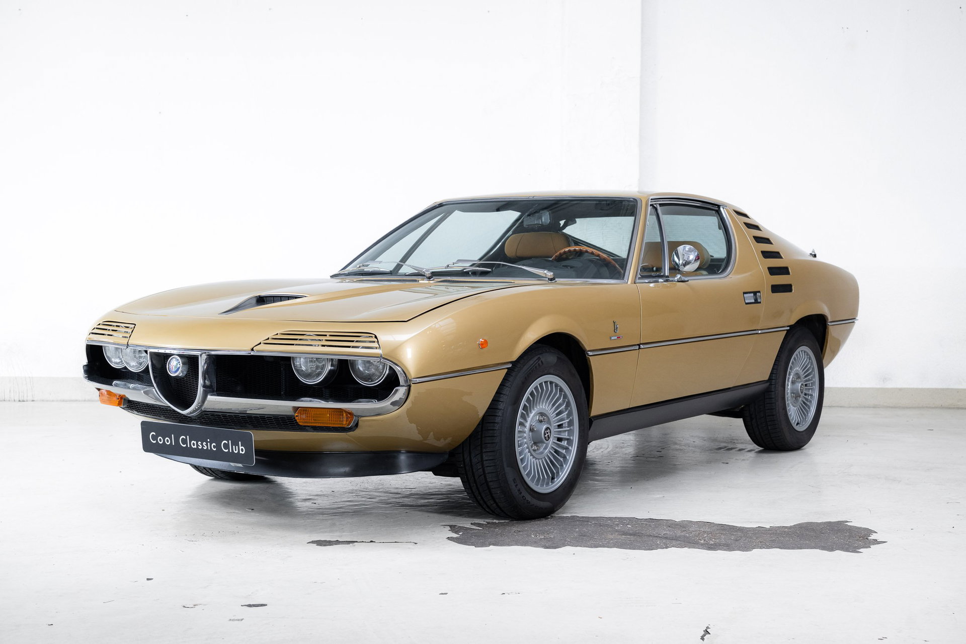 1974 Alfa Romeo Montreal - - Oro Metallizato - Avana -, foto 1