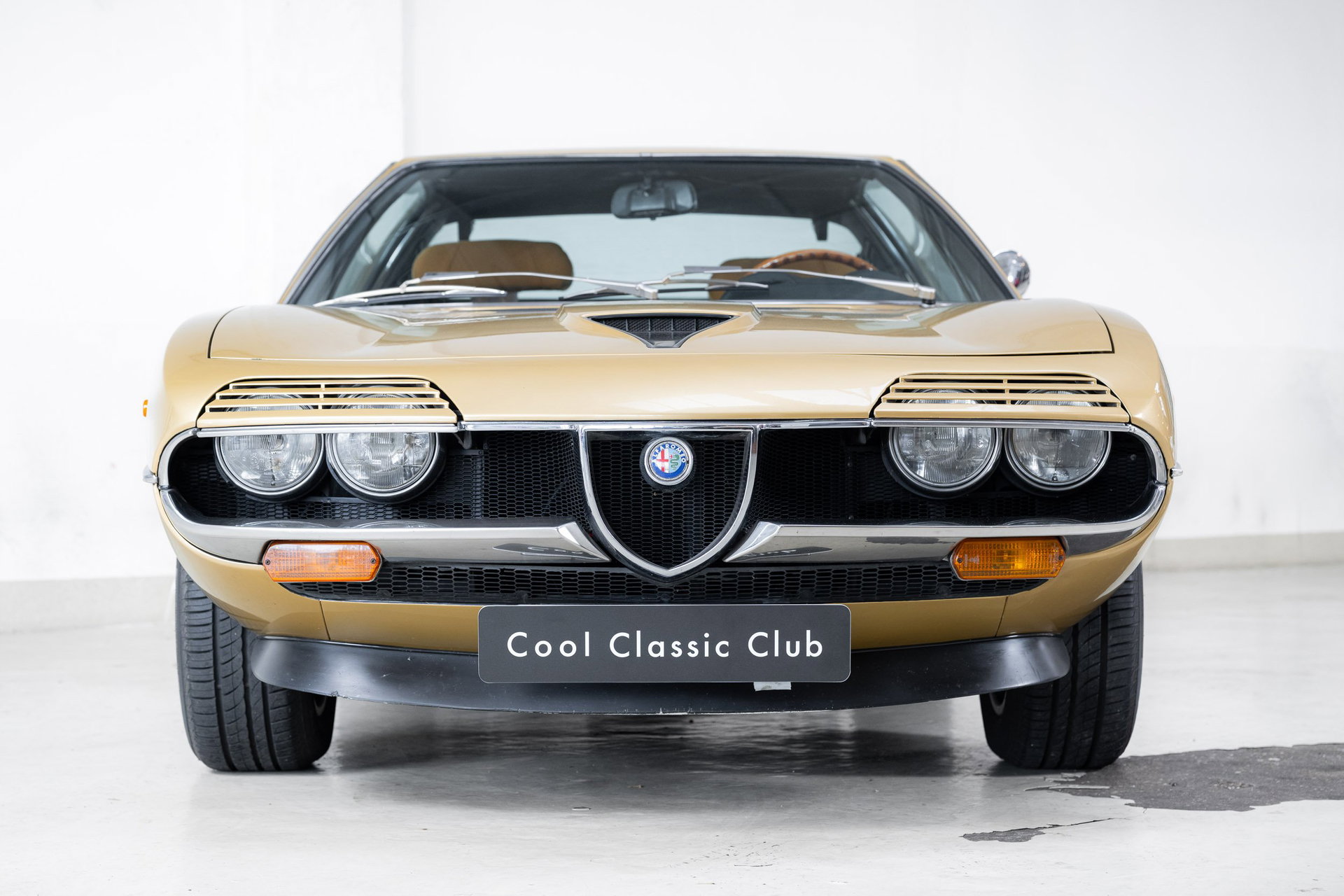 1974 Alfa Romeo Montreal - - Oro Metallizato - Avana -, foto 2