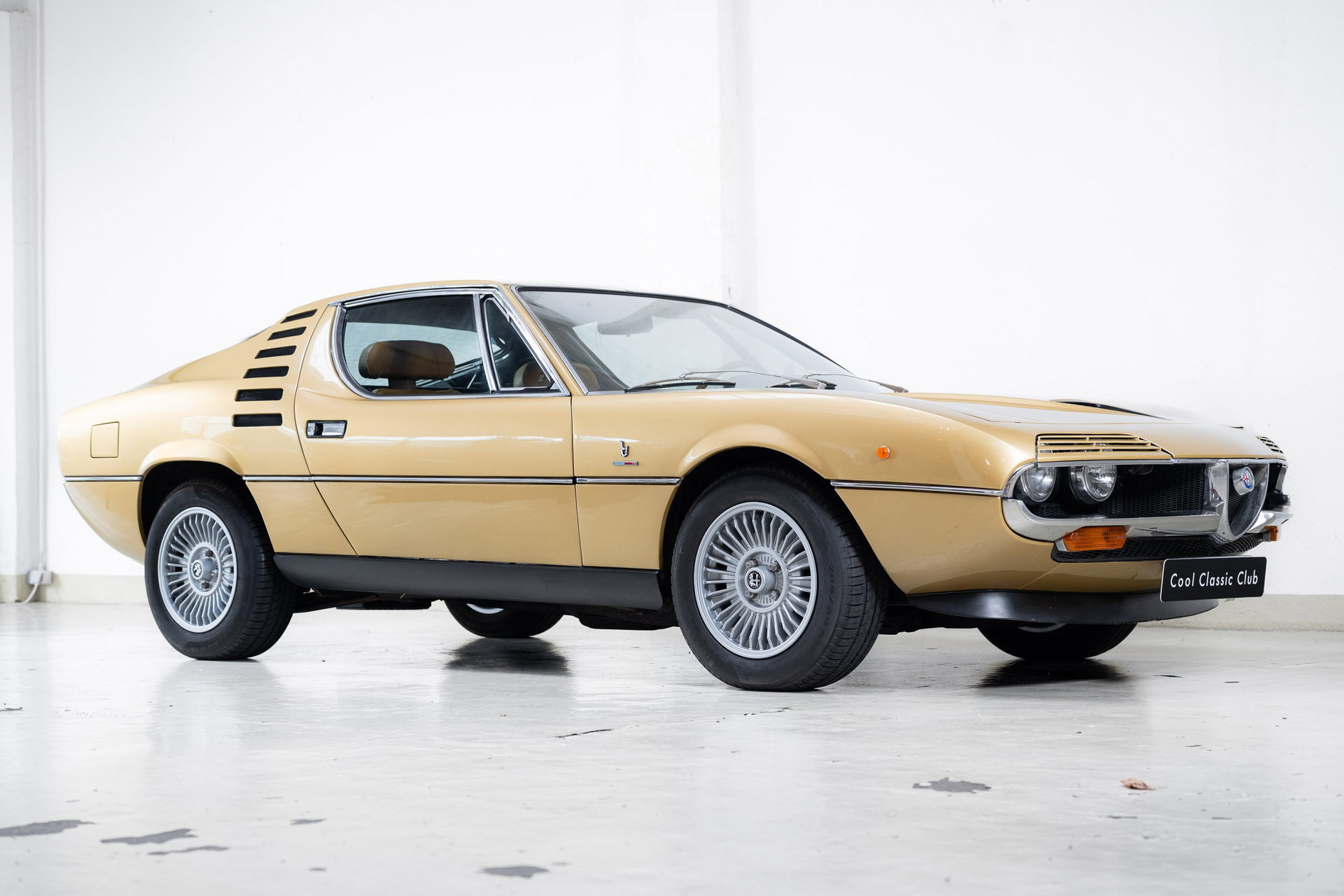 1974 Alfa Romeo Montreal - - Oro Metallizato - Avana -, foto 4