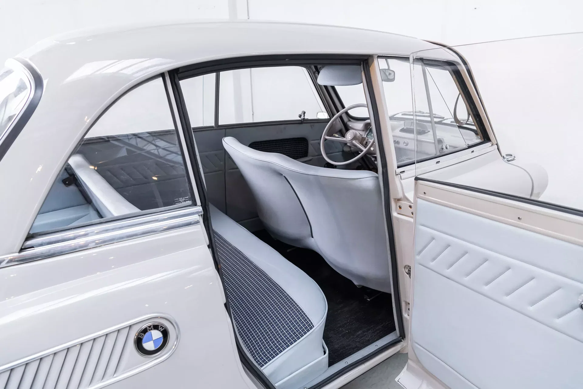 1959 BMW Isetta - 600 - Nut & Bolt Restored - Matching Numbers -, foto 8