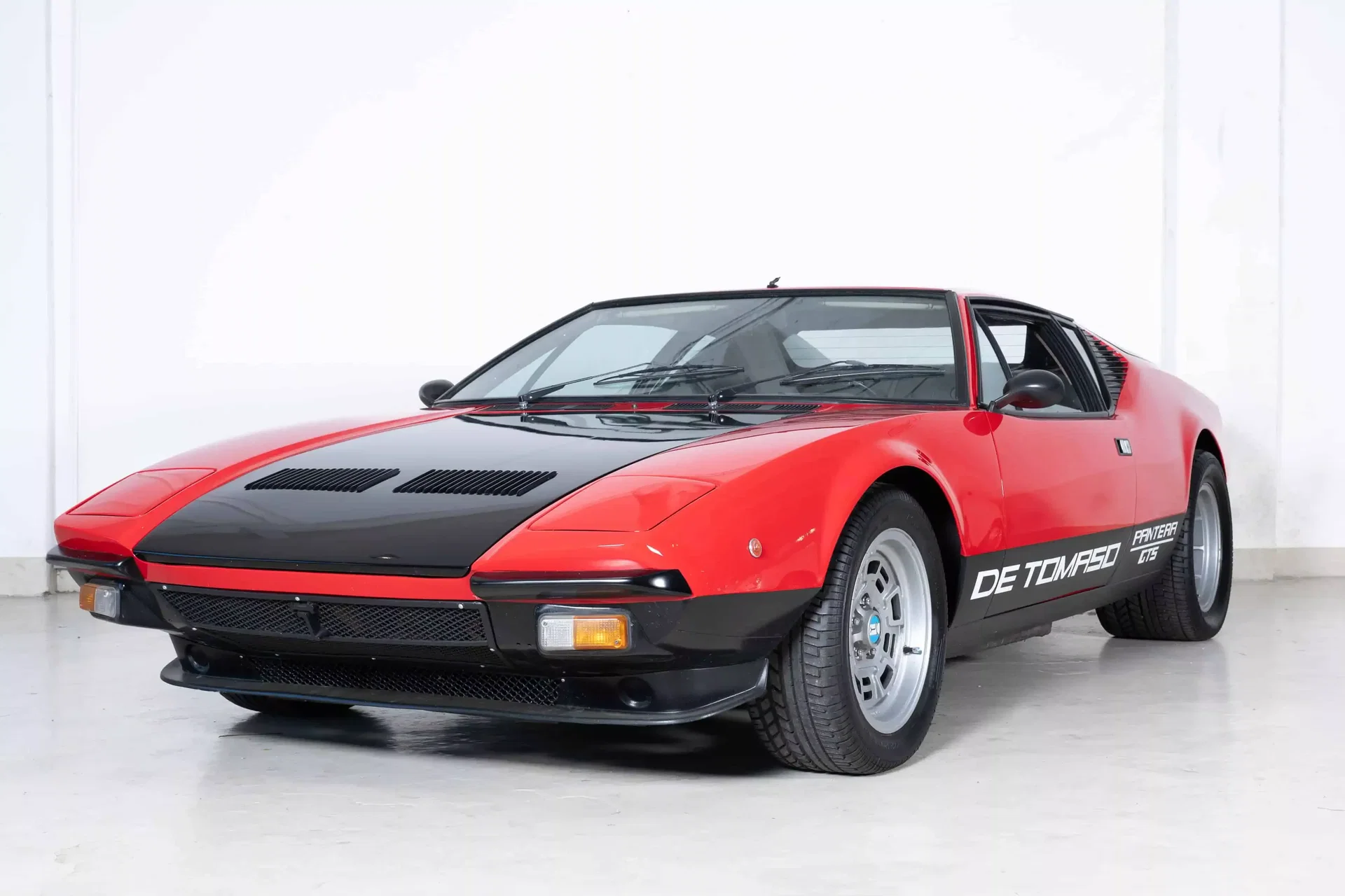 1981 De Tomaso Pantera - 5.7 V8 GTS - German Delivered - Matching Numbers, foto 1