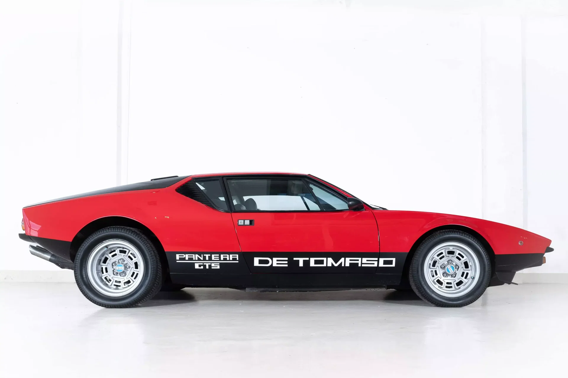 1981 De Tomaso Pantera - 5.7 V8 GTS - German Delivered - Matching Numbers, foto 4