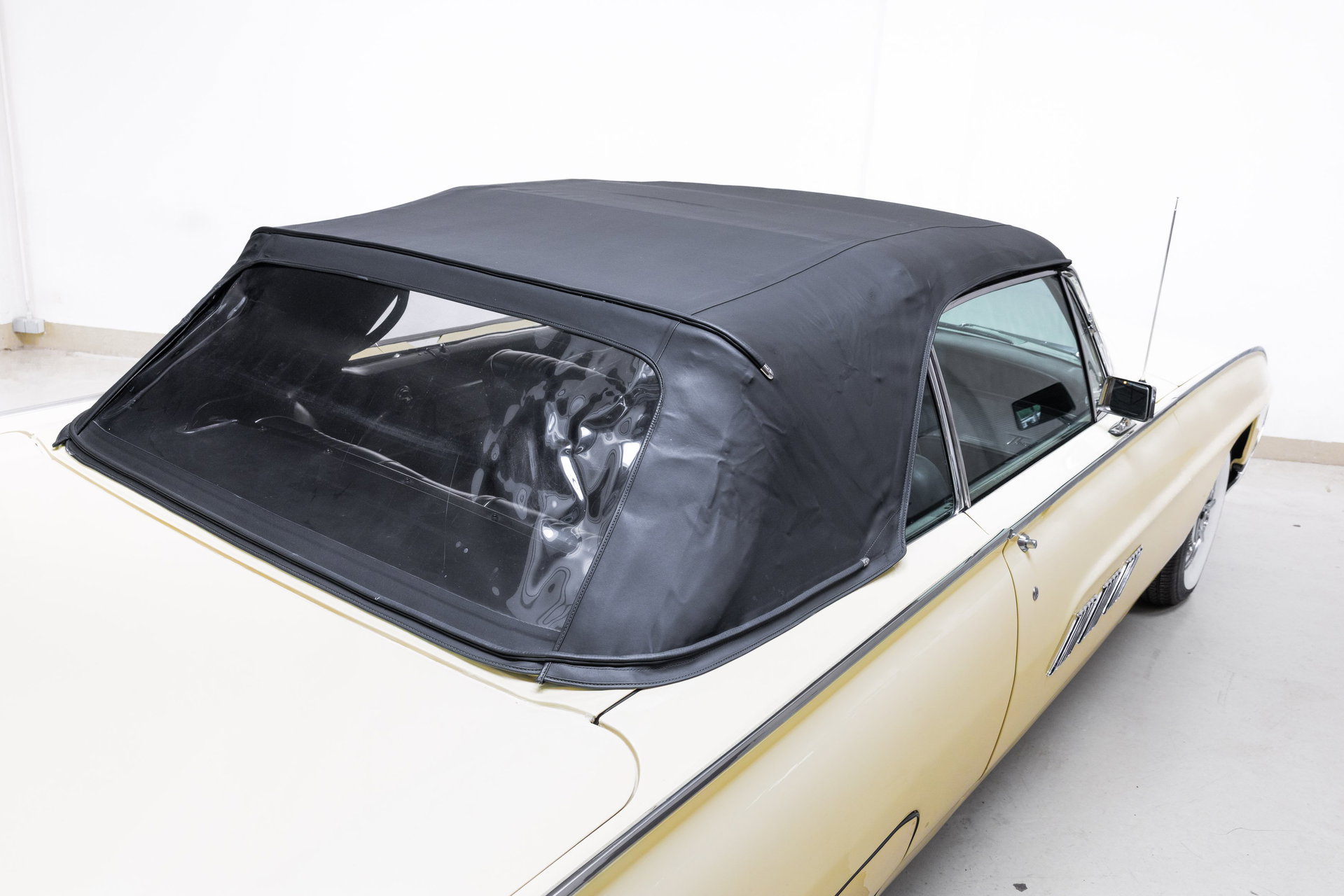 1962 Ford Thunderbird - Sport roadster - M code 390 - Tuscan Yellow, foto 6