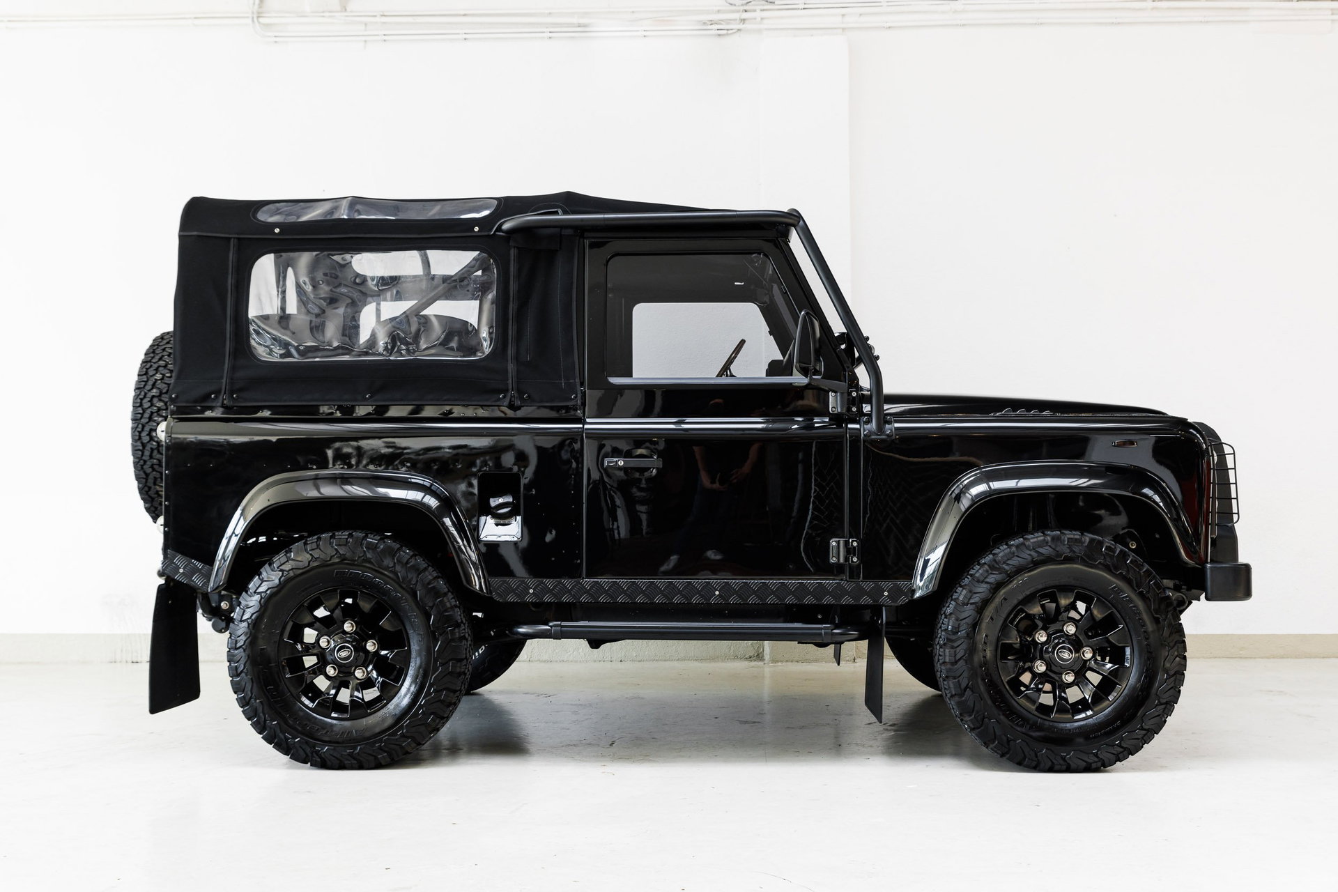 1989 Land Rover Defender - Land Rover Defender 90 Tophat V8 - fully custom - computer controlled petrol injection, foto 3