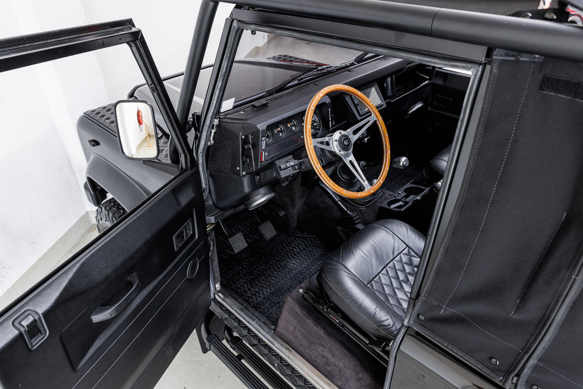 1989 Land Rover Defender - Land Rover Defender 90 Tophat V8 - fully custom - computer controlled petrol injection, foto 6