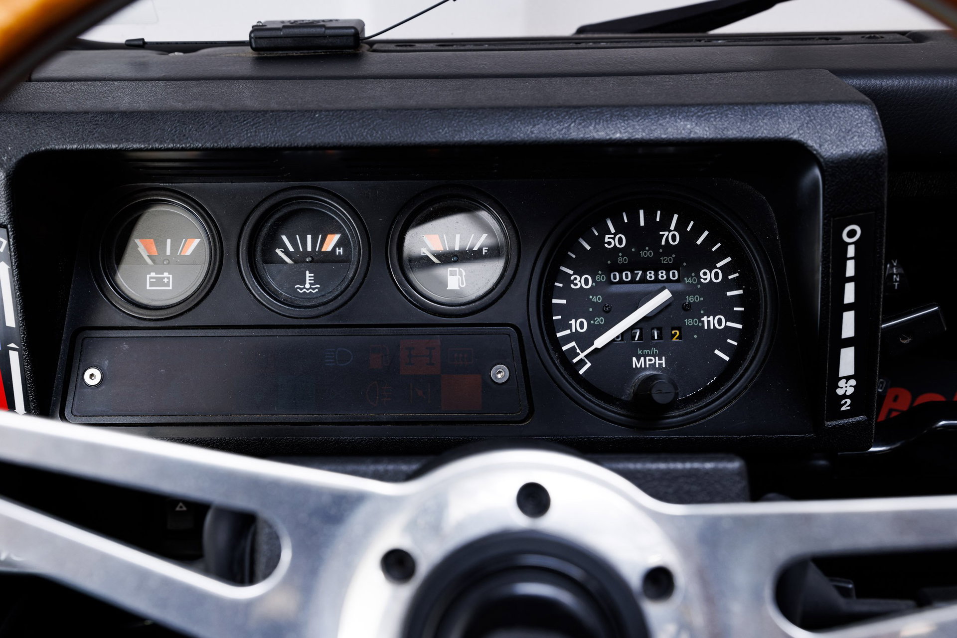 1989 Land Rover Defender - Land Rover Defender 90 Tophat V8 - fully custom - computer controlled petrol injection, foto 11