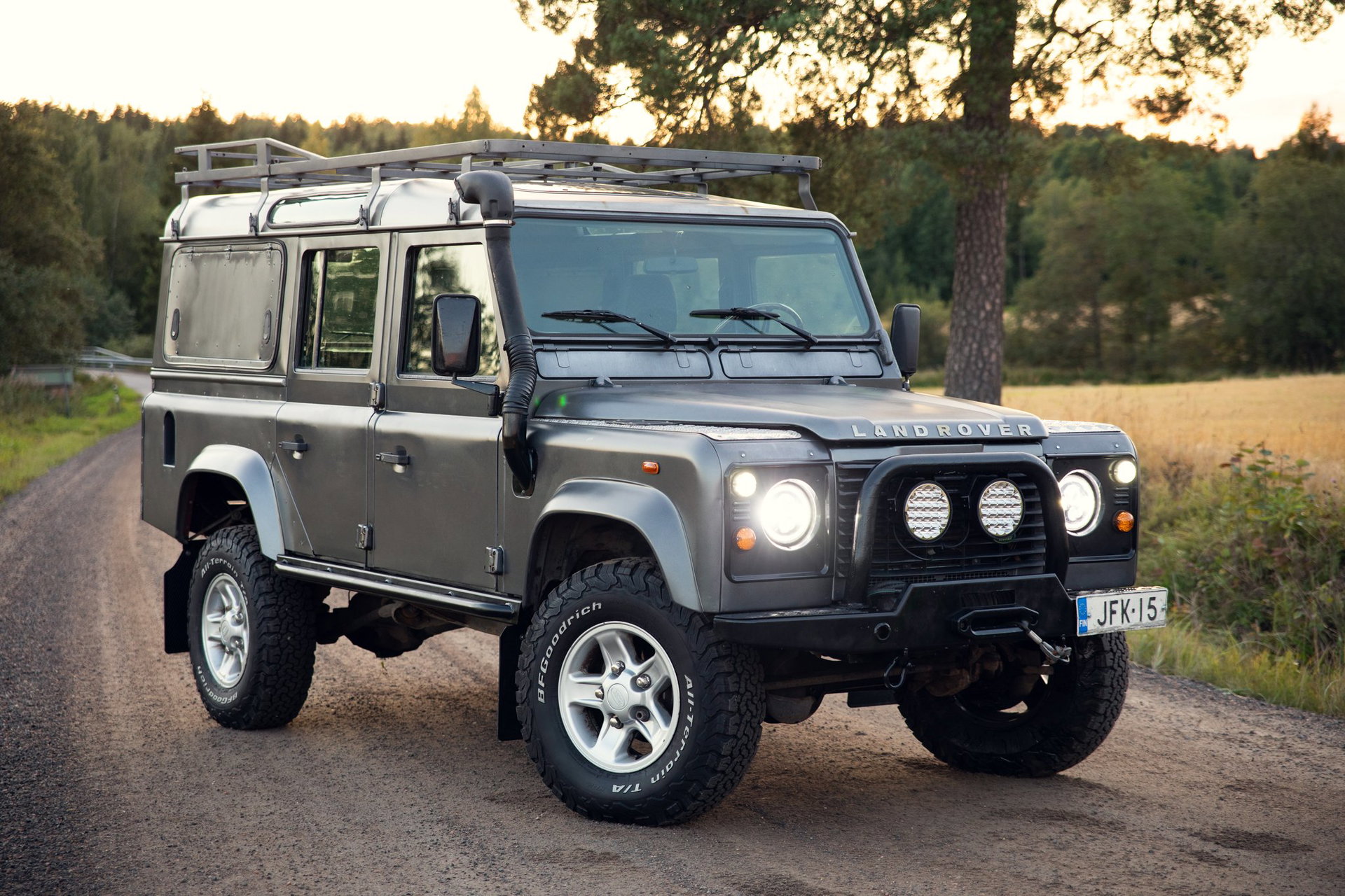 2001 Land Rover Defender - 110 TD5 Station Wagon ‘2001, foto 1