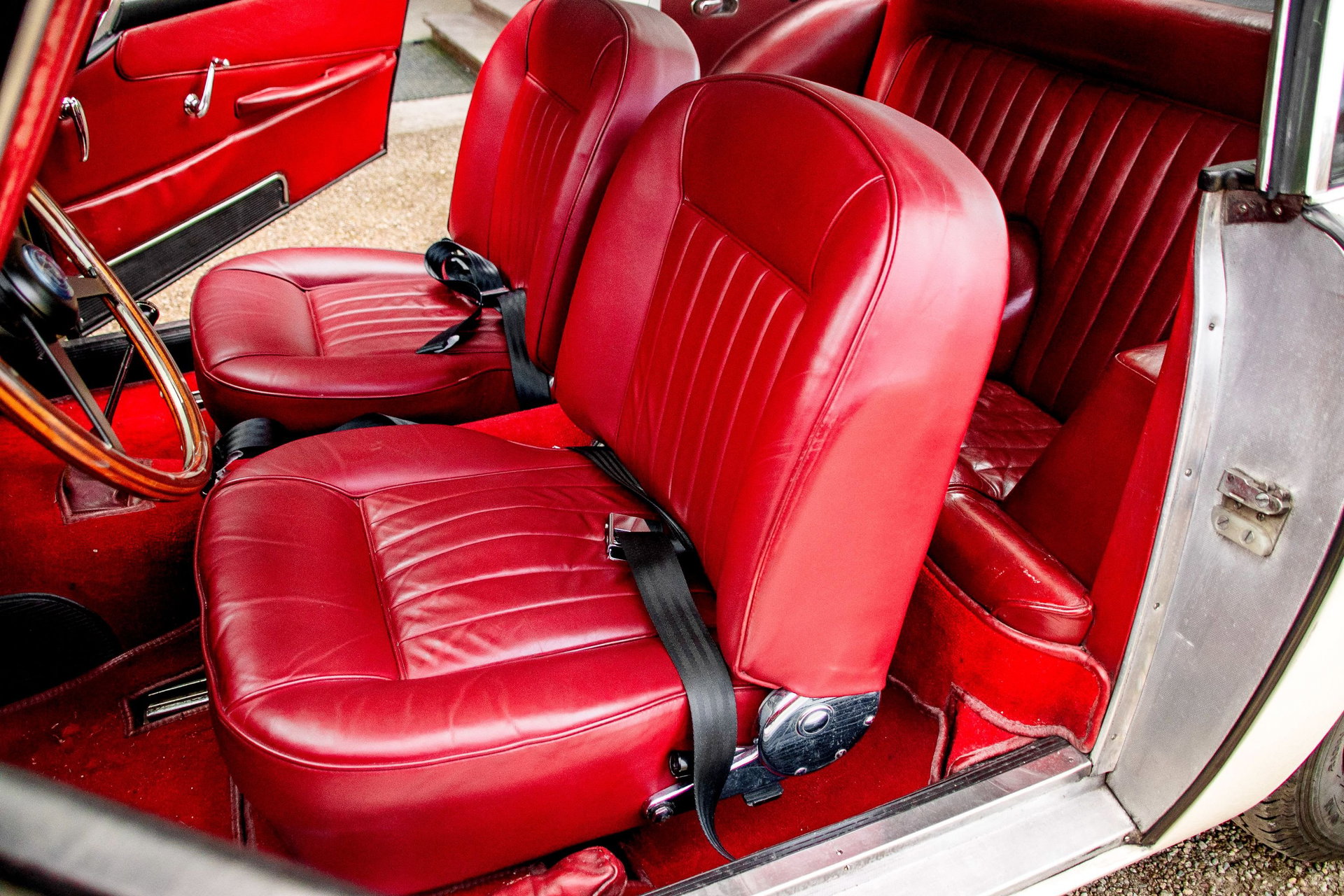 1961 Aston Martin DB4 - MkII, foto 9