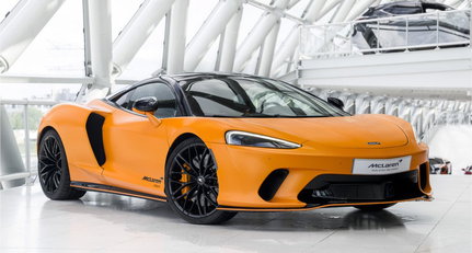 2025 McLaren GTR - 4.0 V8 | Matt Papaya Spark | Electrochromic Roof | MSO |