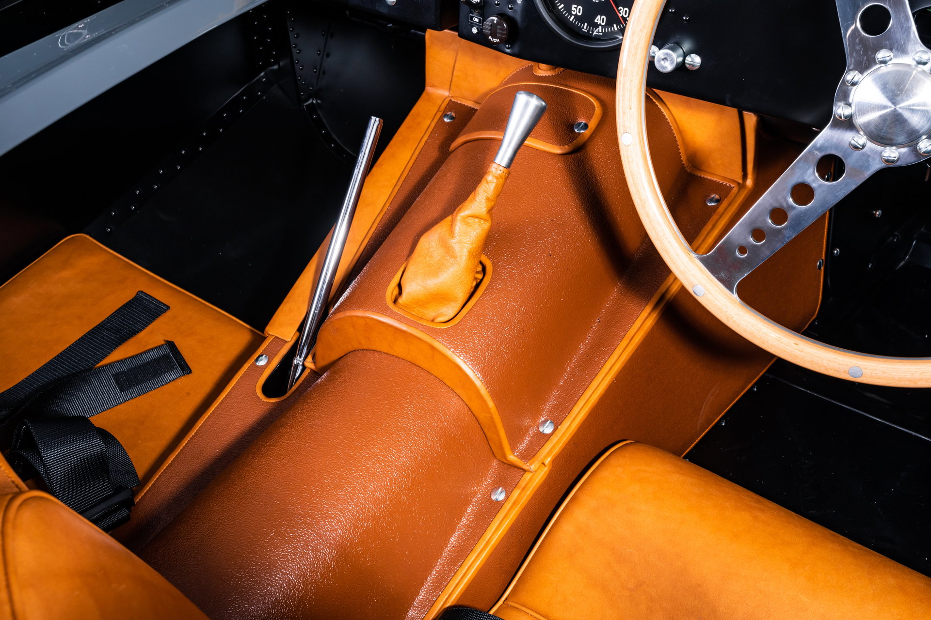 1956 Jaguar D-Type - Long Nose -Recreation by Jaguar Classic 1 of 25, foto 8