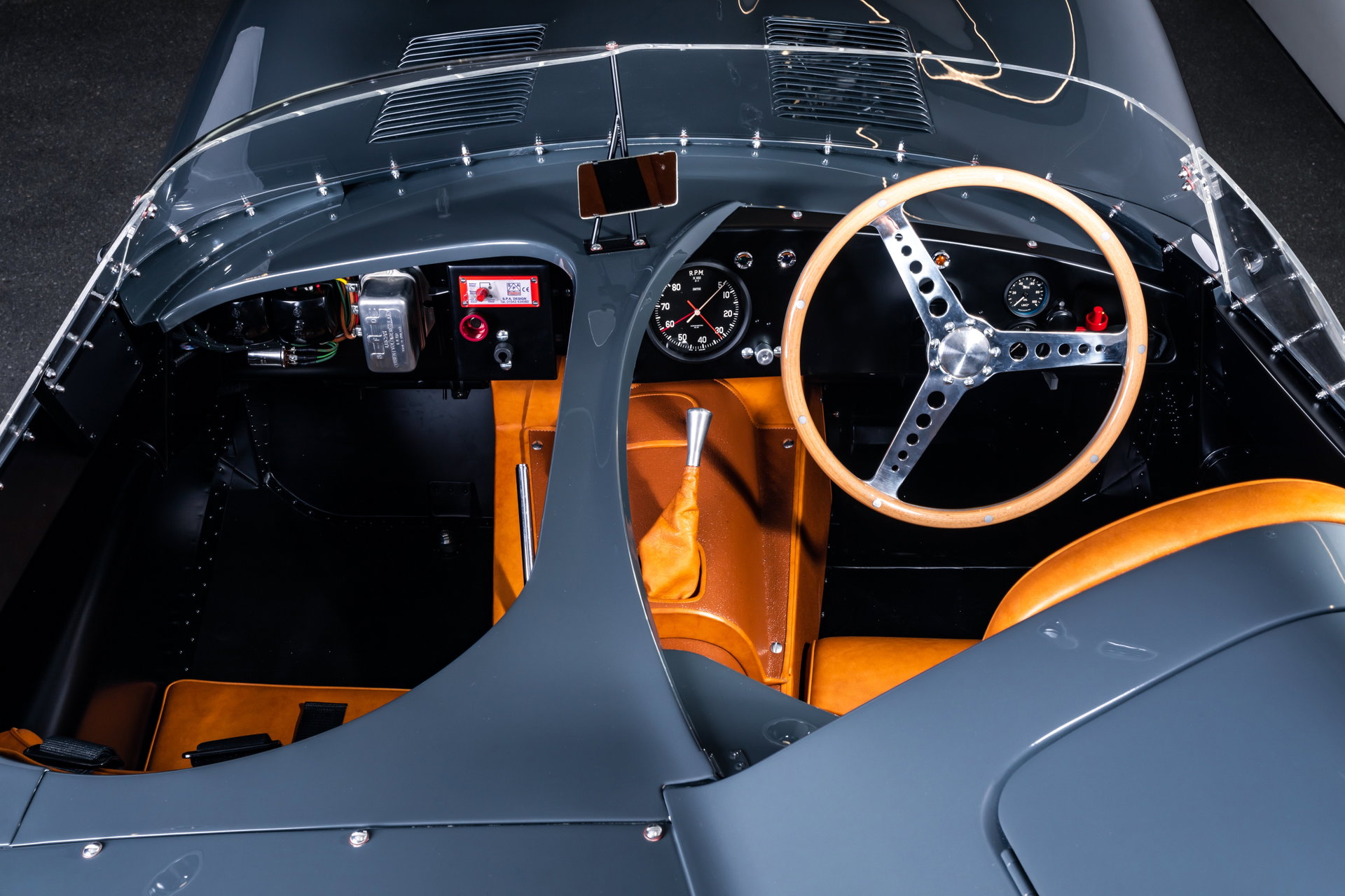 1956 Jaguar D-Type - Long Nose -Recreation by Jaguar Classic 1 of 25, foto 7