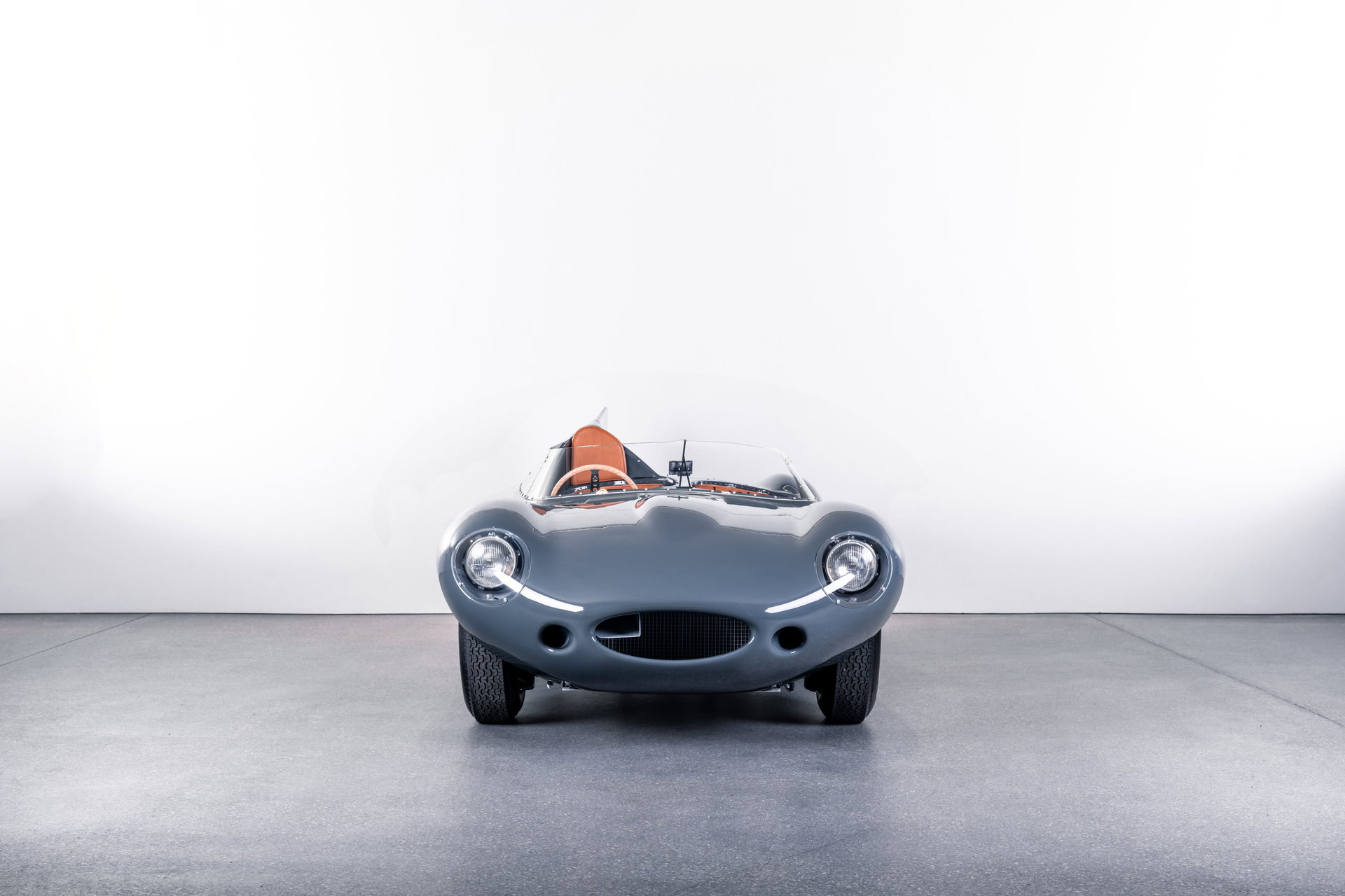 1956 Jaguar D-Type - Long Nose -Recreation by Jaguar Classic 1 of 25, foto 2