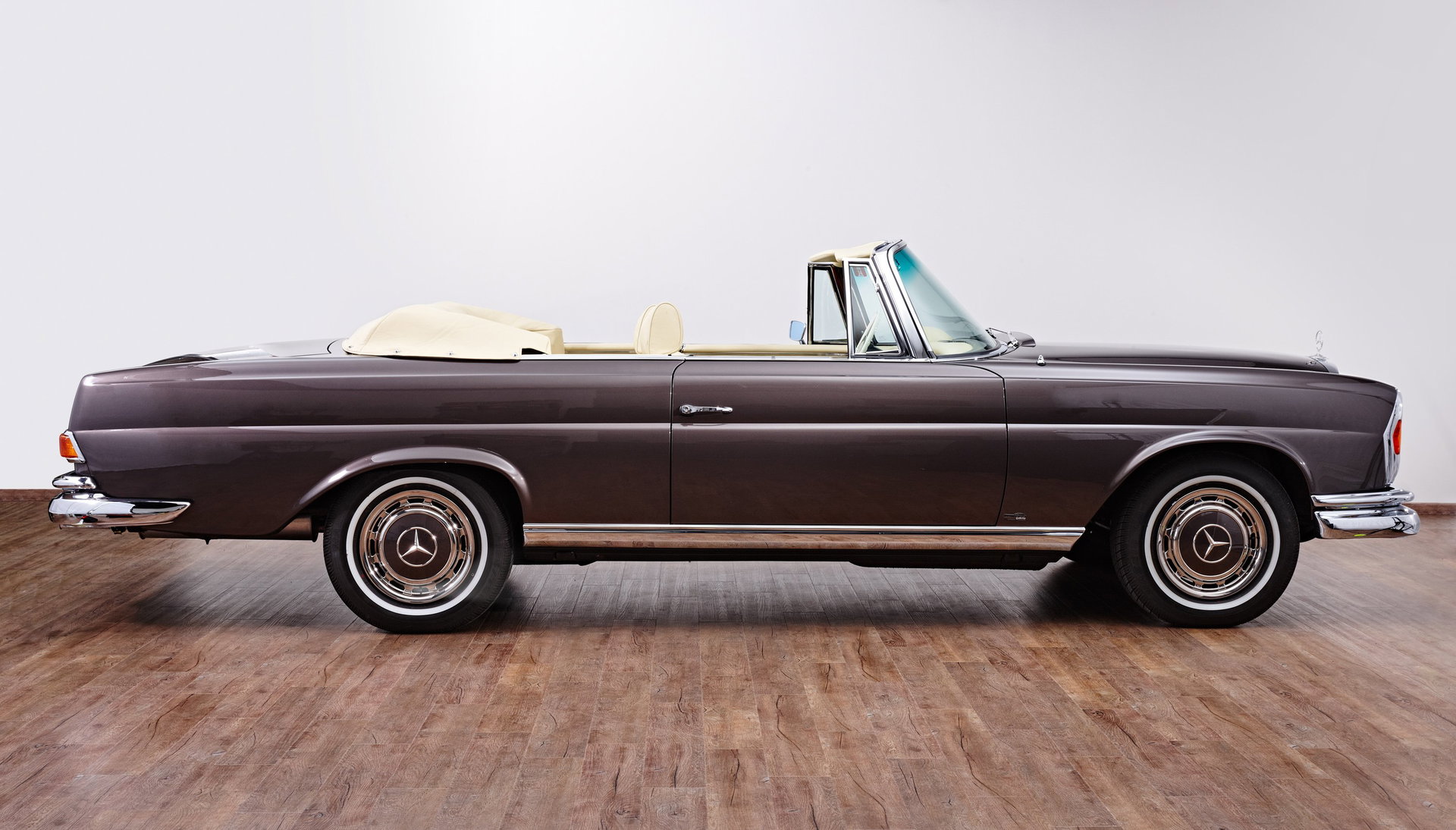 1968 Mercedes-Benz S-Class W111/112 - 280 SE Cabriolet, foto 3