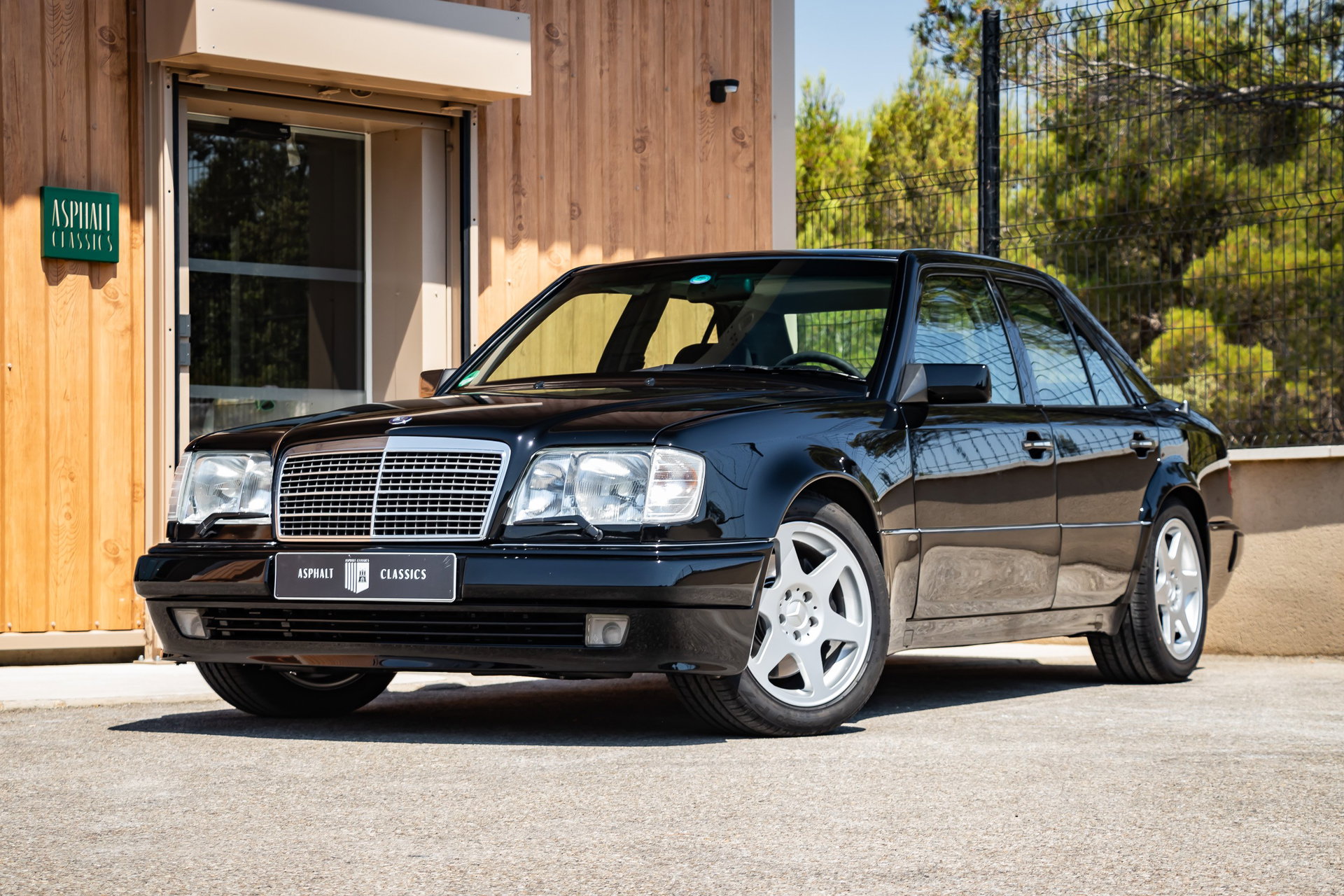 1994 Mercedes-Benz E-Class - E60 AMG Factory «957 AMG-Technikpaket», foto 3