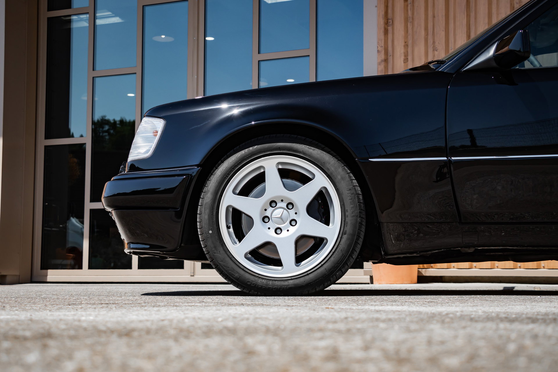 1994 Mercedes-Benz E-Class - E60 AMG Factory «957 AMG-Technikpaket», foto 12