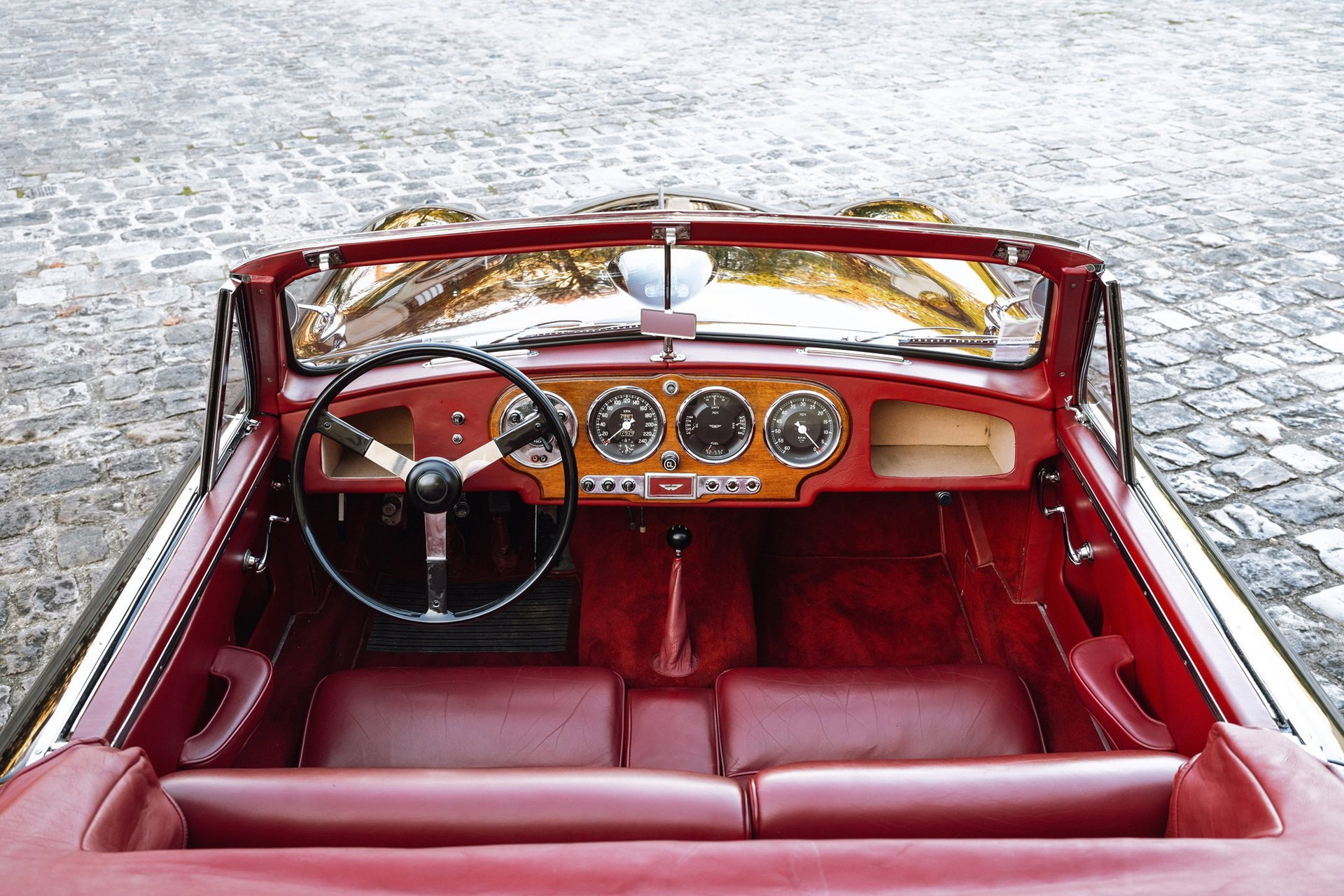 1953 Aston Martin DB2 - DHC, foto 4