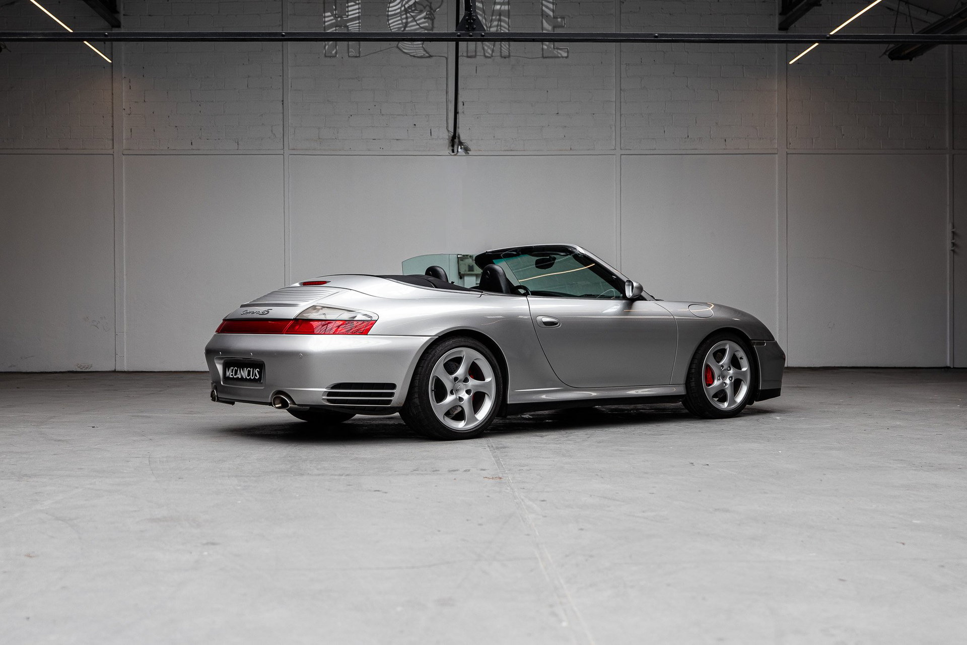 1998 Porsche 911 / 996 Carrera - 4S Cabriolet Manual Transmission, foto 2