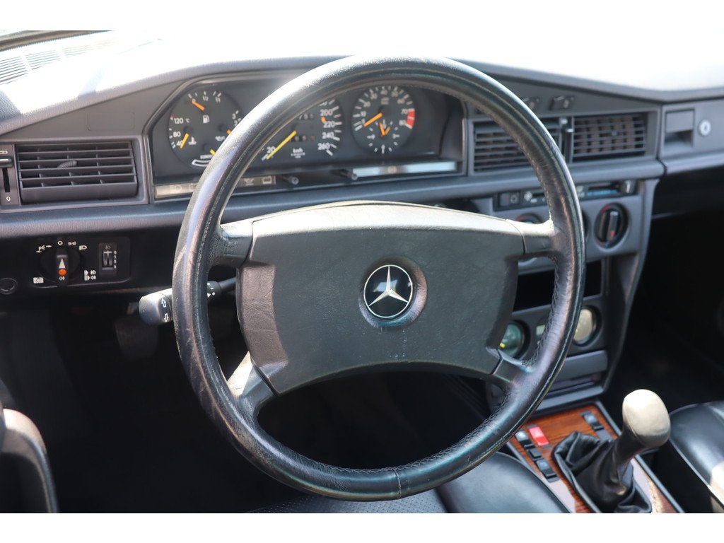 1986 Mercedes-Benz 190 - E, foto 12