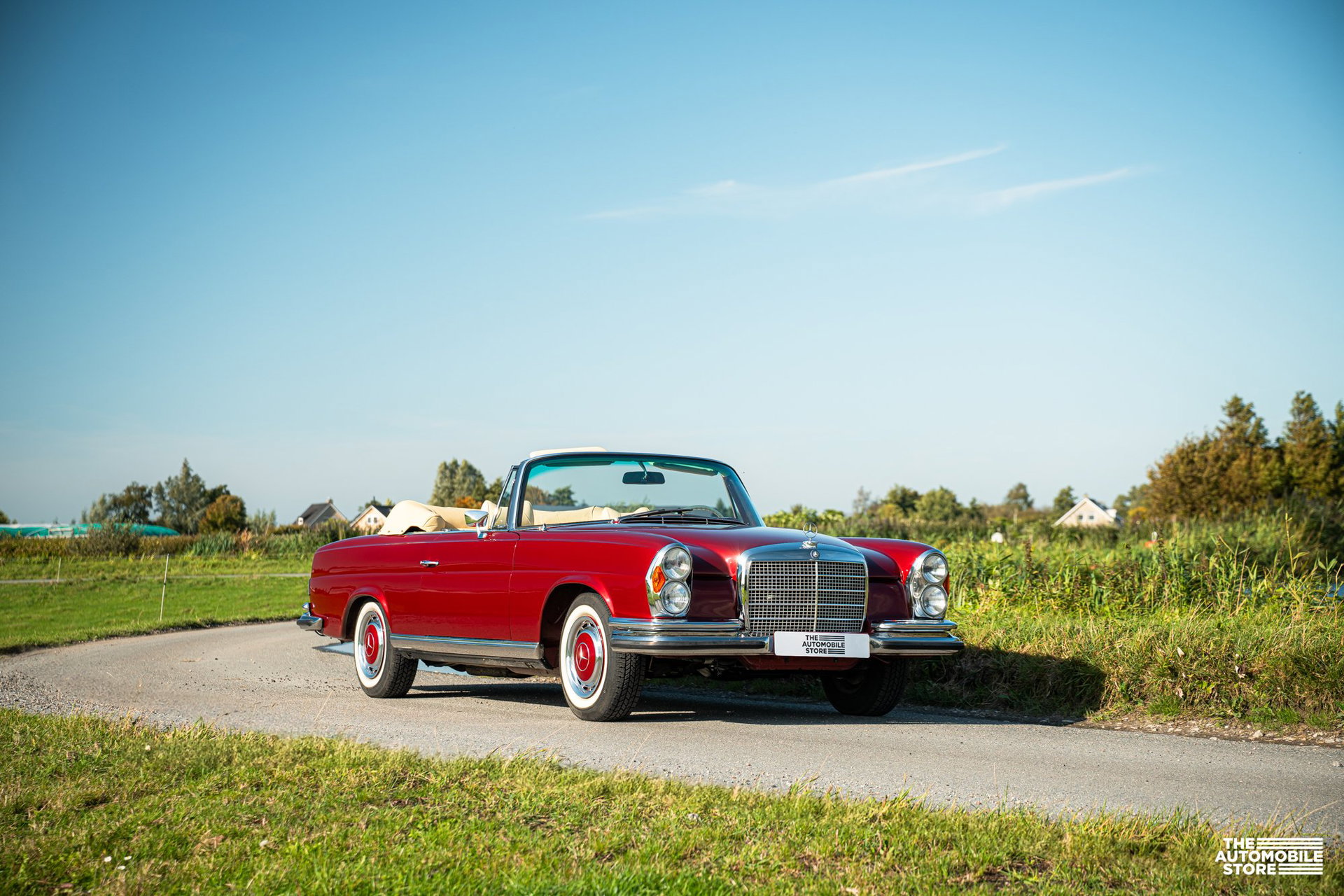 1970 Mercedes-Benz S-Class W111/112 - 280SE Cabriolet, foto 3